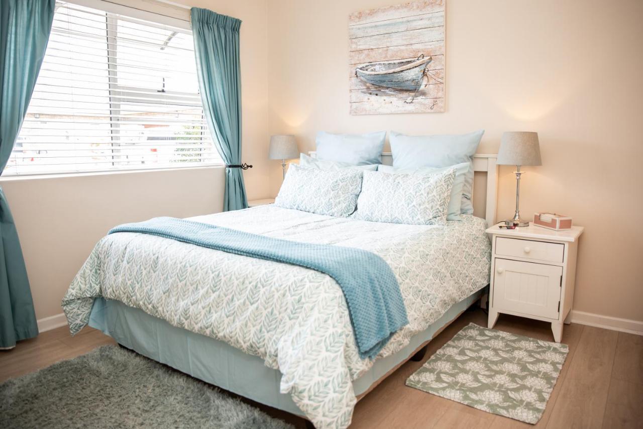 Settle Inn Self Catering Units 콜체스터 외부 사진