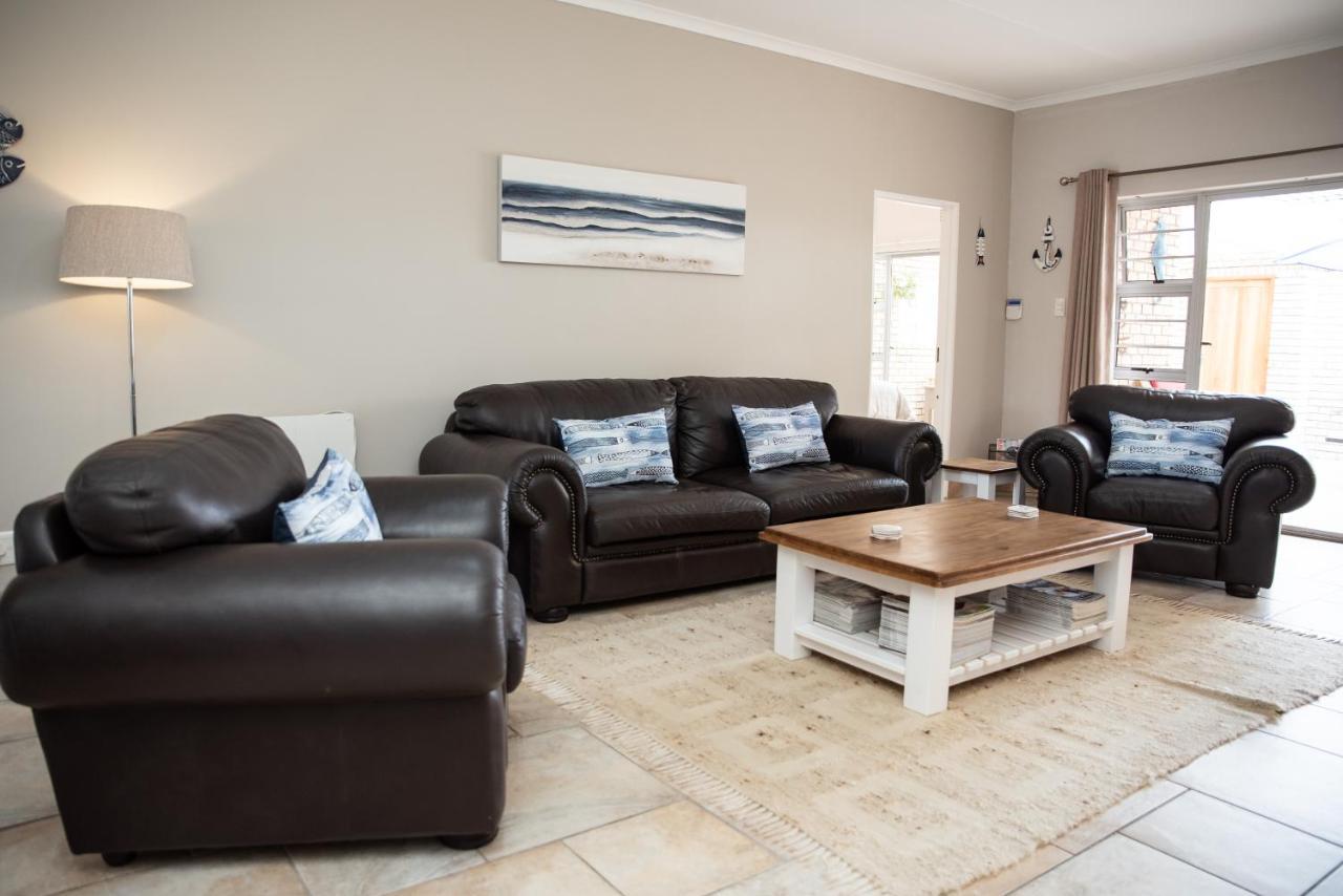 Settle Inn Self Catering Units 콜체스터 외부 사진