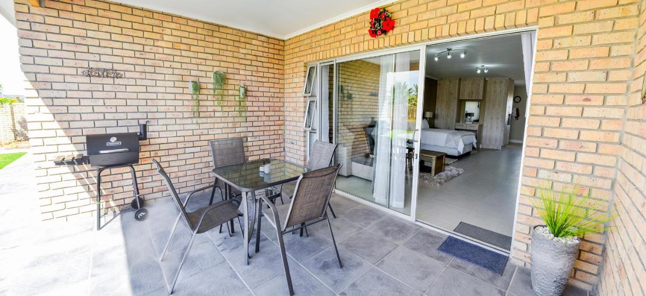 Settle Inn Self Catering Units 콜체스터 외부 사진