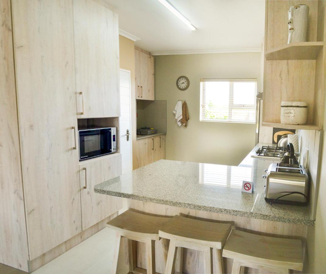 Settle Inn Self Catering Units 콜체스터 외부 사진