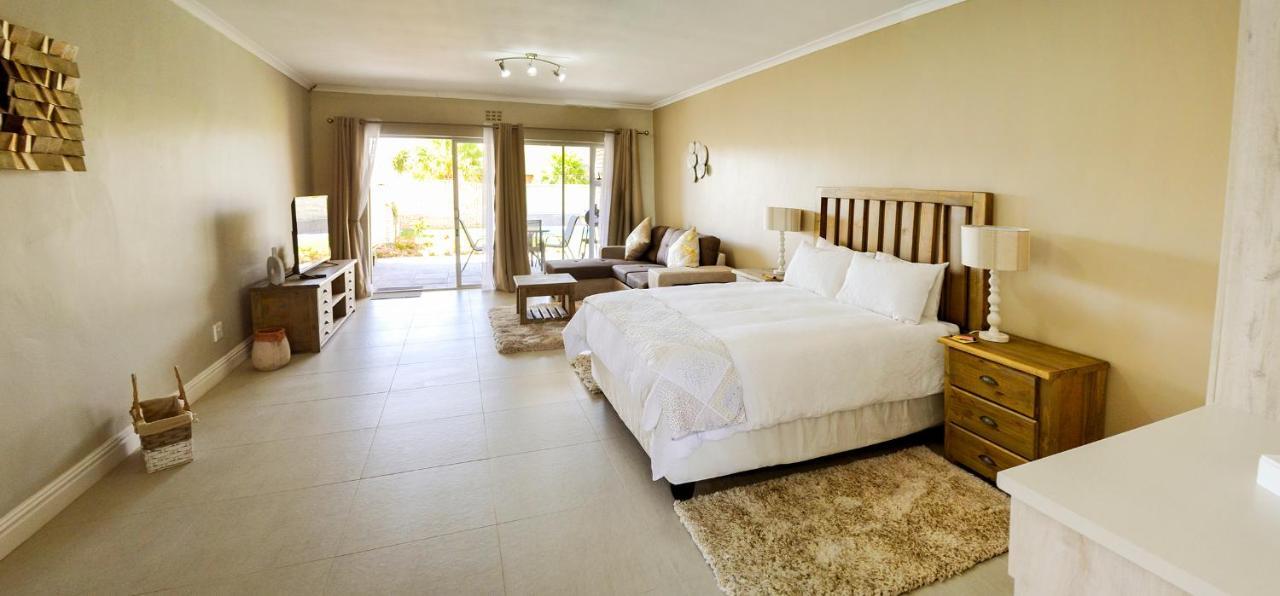 Settle Inn Self Catering Units 콜체스터 외부 사진