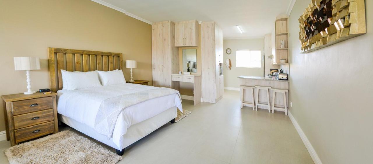 Settle Inn Self Catering Units 콜체스터 외부 사진